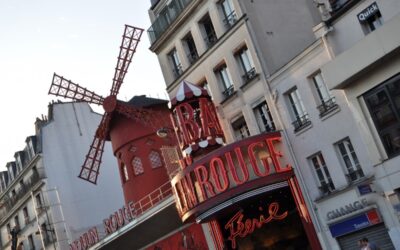 Le Moulin Rouge perd ses ailes, « comme si on coupait la tête à la Tour Eiffel »