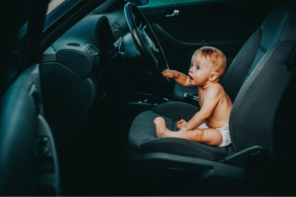 bébé voiture